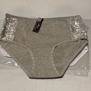 Rose Intimate Set of 4️⃣ Lace Trimmed Panties